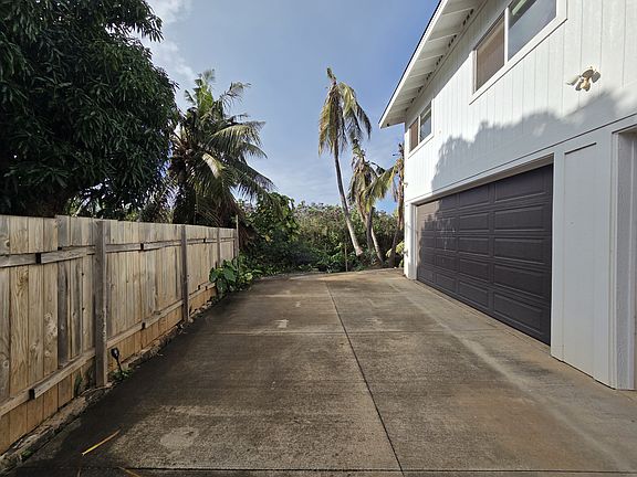 End of single lane driveway.