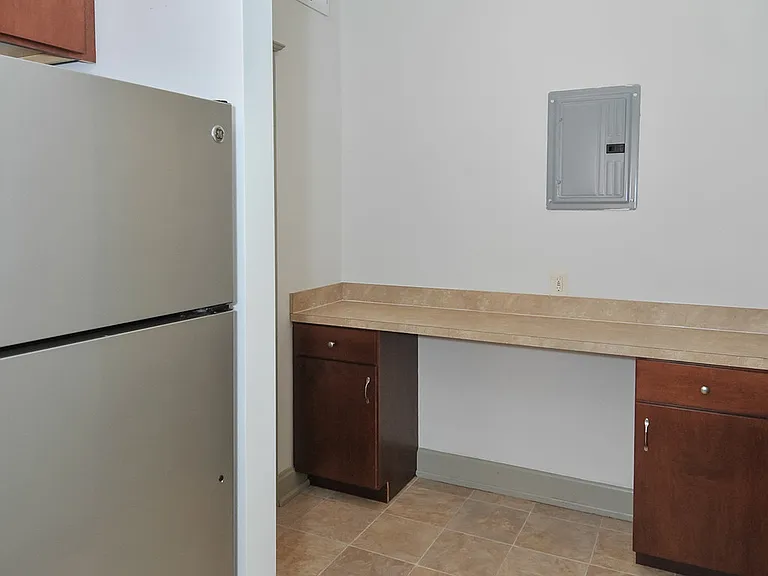 409 W Bloom St #11 — Photo 21