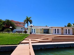 3050 Alton Dr, Saint Pete Beach, FL 33706