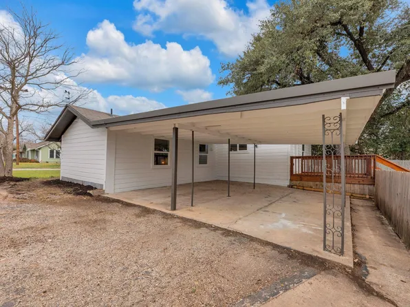 1709 Cecelia St, Taylor, TX 76574