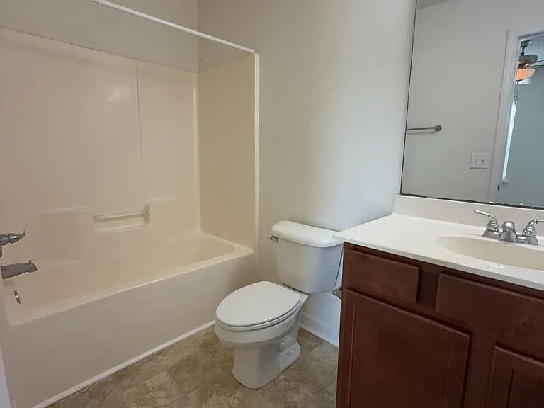 207 Lanieve Ct #10 — Photo 5