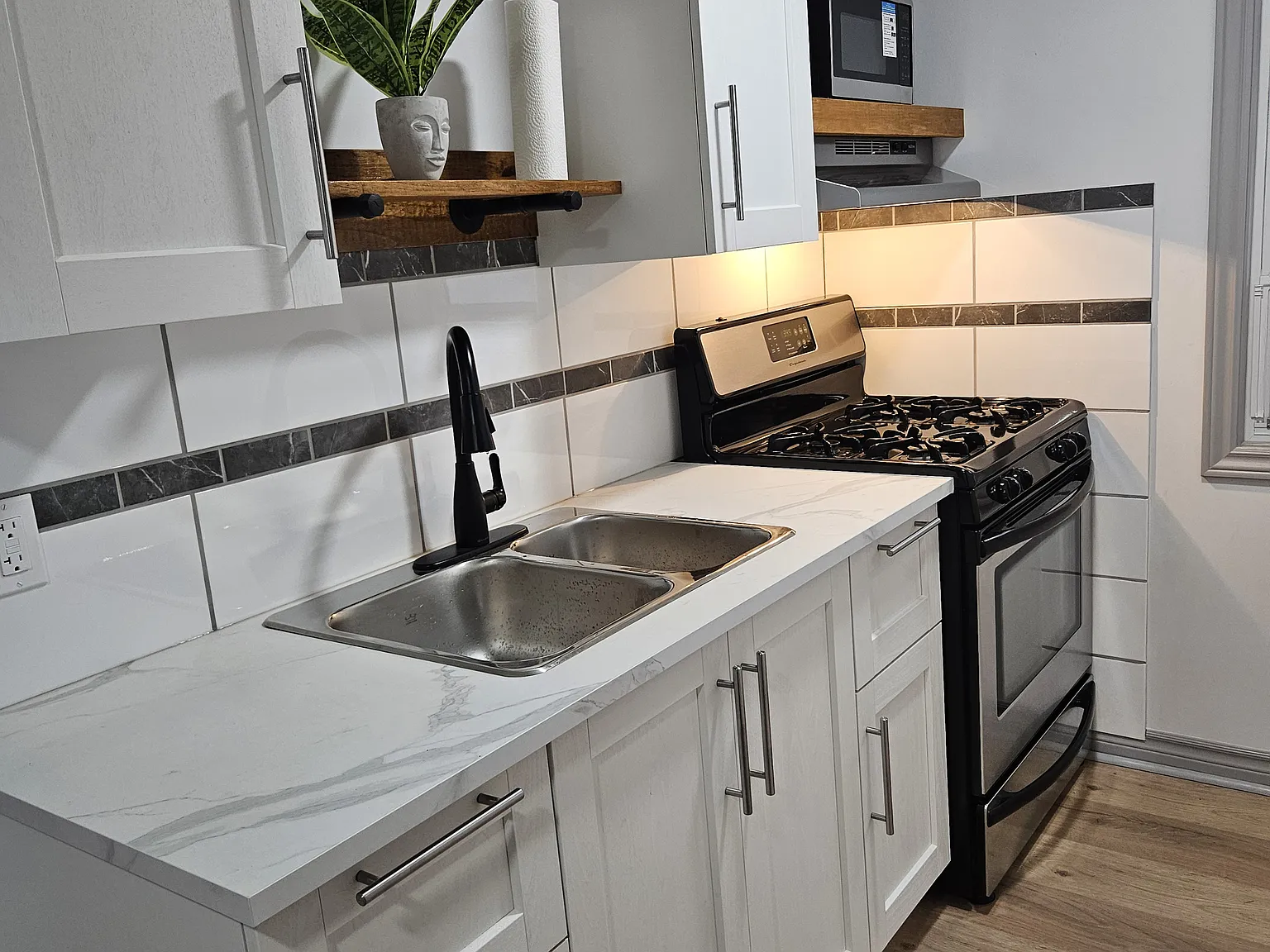 1 bed, 575 sqft, $1,325 — Photo 3