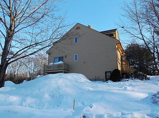 3rd image of 7 Casablanca Ct