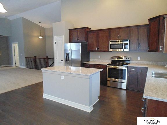 3rd image of 1903 Oriole St