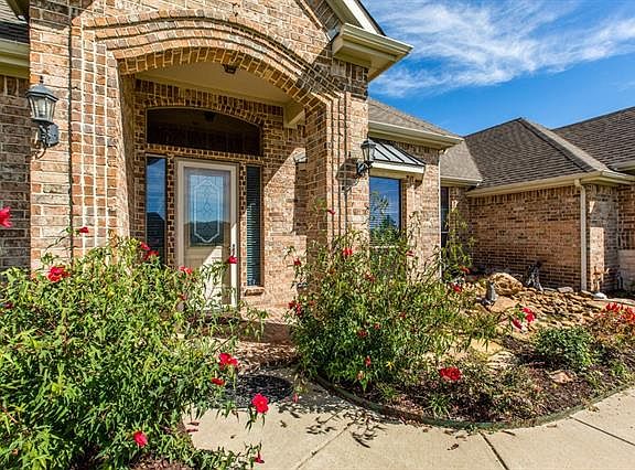 3rd image of 5078 Red Oak Dr