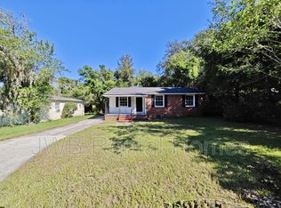 1237 N Shore Dr, Jacksonville, FL 32208