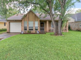 4417 E 24th St, Dickinson, TX 77539