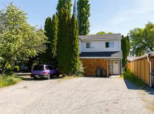 3007 Lowe Ct, Kelowna, BC V1Y 8L3