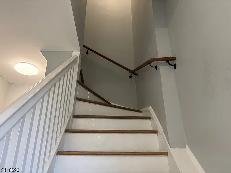 4 bed, 2.0 bath, $3,050 — Photo 4