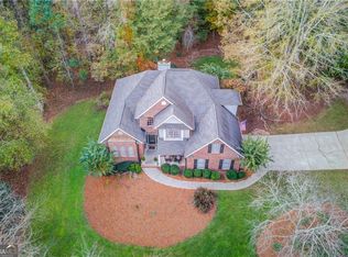 346 Doe Rdg, Hoschton, GA 30548