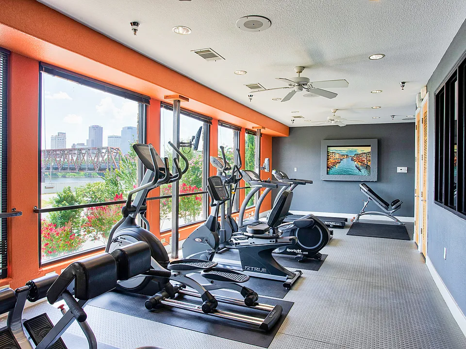 The Metropolitan is in one of the most distinctive areas in Central Arkansas. The Metropolitan combines technology, location, and design all with an urban twist.