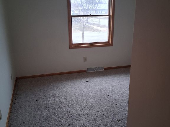 2nd image of 601603 4th Ave NW #601