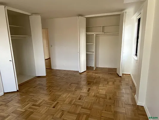 Rented by Akam Sales and Brokerage | media 14