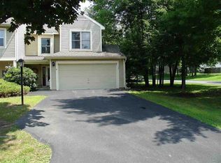 29 Generals Way, Halfmoon, NY 12065