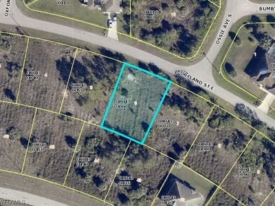 826 Portland St E, Lehigh Acres, FL, 33974