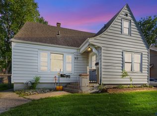 817 W 15th St, Sioux Falls, SD 57104