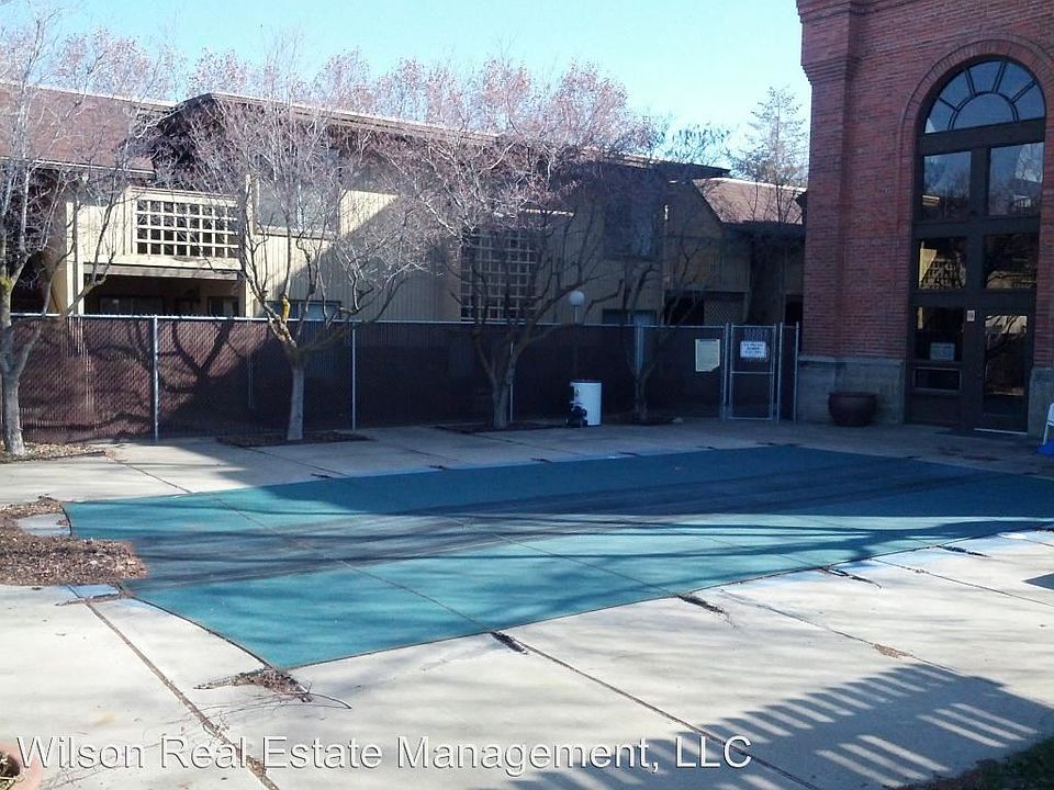 2nd image of 2000 W Lincoln Ave APT 9