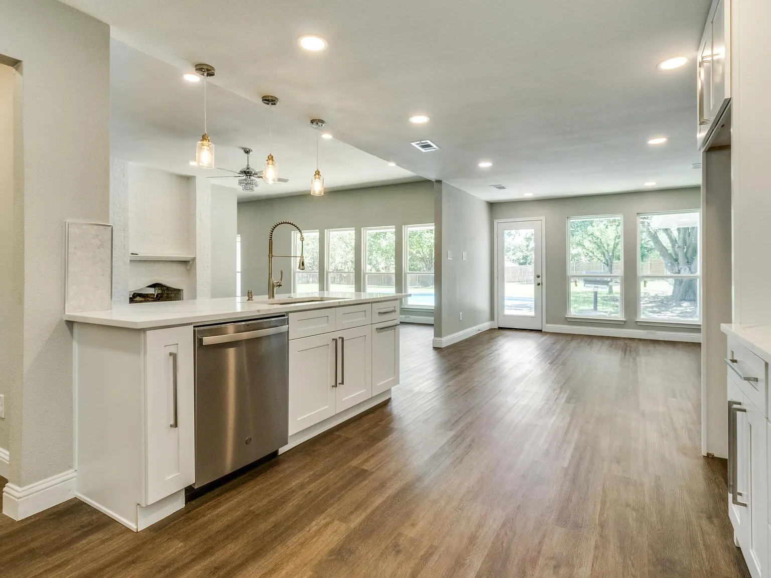 4 bed, 3200 sqft, $3,625 — Photo 3
