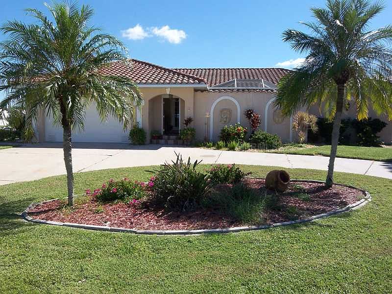 1st image of 246 Venezia Ct