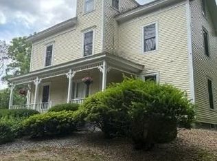 761 Grove St, Worcester, MA 01605