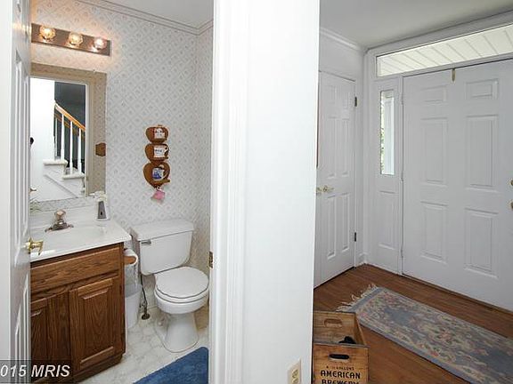 5th image of 4109 Farmside Dr