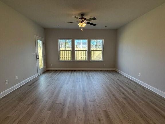 4th image of 1133 Clareton Drive #5B