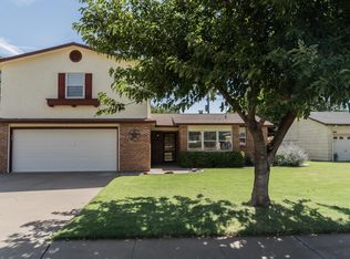 1408 Ennis St, Plainview, TX 79072