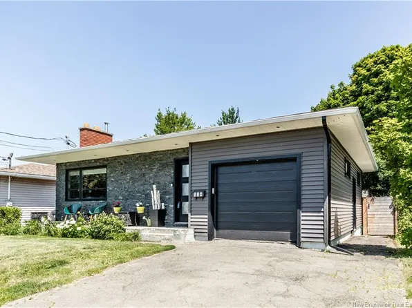 109 Upton St, Moncton, NB E1E 2Z9