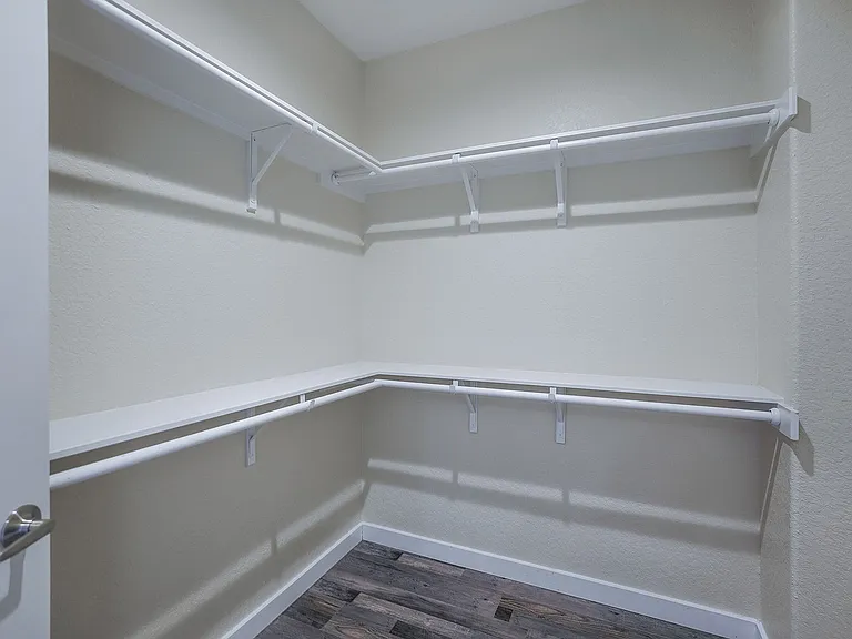 Belcara Luxury Townhomes Walk-in Closet