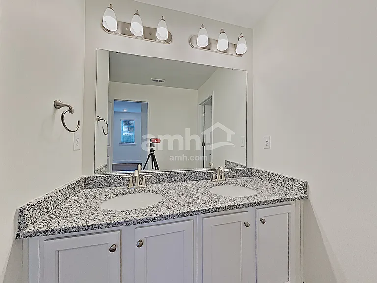 125 Hamilton Park Dr — Photo 23