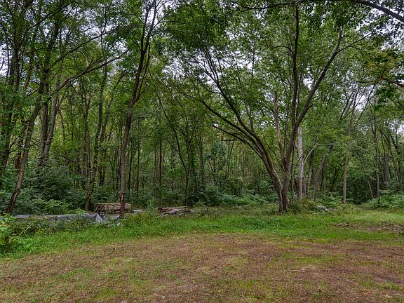 5th image of 1323 State Line Rd