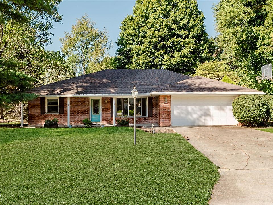 1st image of 207 N Fir Tree Dr