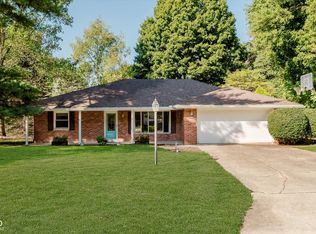 207 N Fir Tree Dr, Muncie, IN 47304