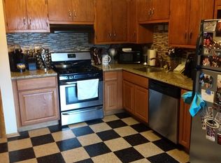 3371 S Kinnickinnic Ave #5, Milwaukee, WI 53207