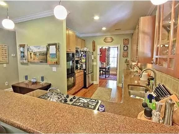 3rd image of 5008 Coral Reef Dr