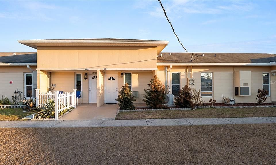 1st image of 4311 Club Cir