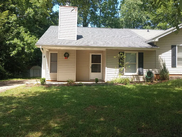 8 Charterhouse Ct — Photo 1