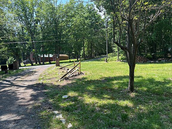 3rd image of 519 Sumac Ct