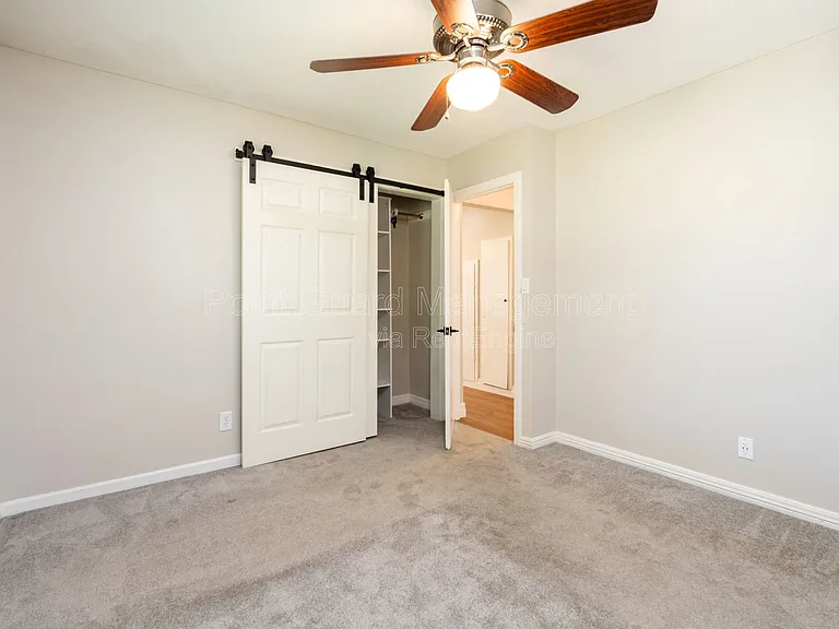 547 N Custer St — Photo 12