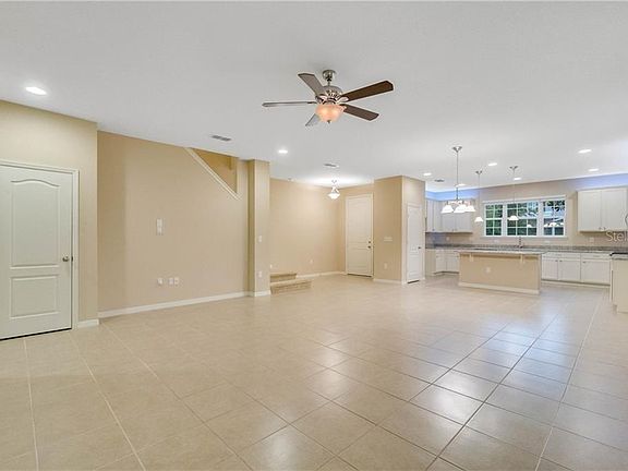 5th image of 13725 Beckman Dr