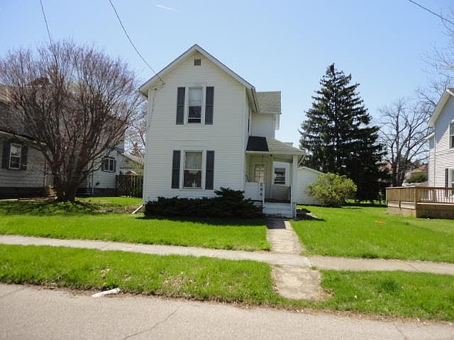 1st image of 295 Willow St