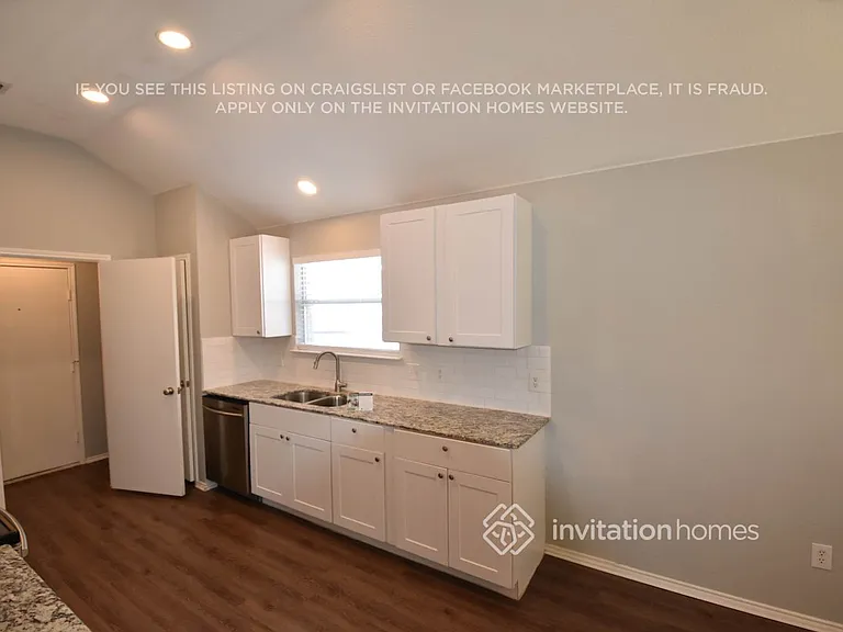 1105 Whistle Stop Dr — Photo 10