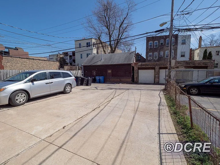 1311 W Winnemac Ave #2 — Photo 22