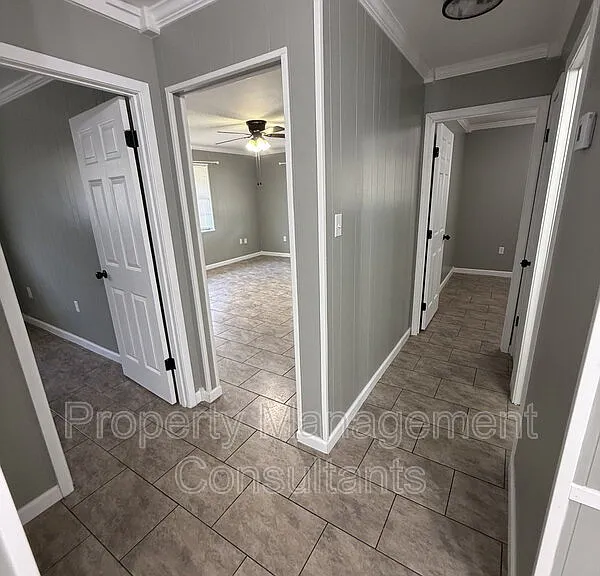 2800 E 10th Ave — Photo 14