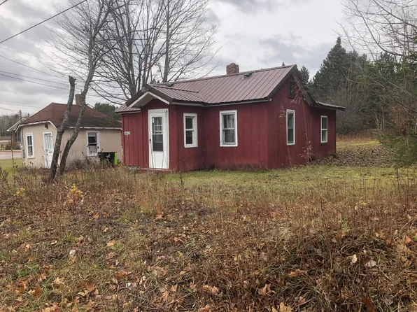 16935 W Hassett Dr, Kinross, MI 49752