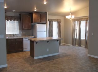 1089 Lakewood Rd, Elgin, IL 60123