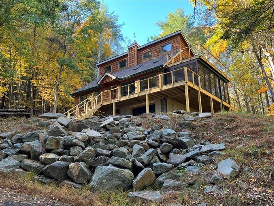 42 Swanerbury Road, Pond Eddy, NY 12770