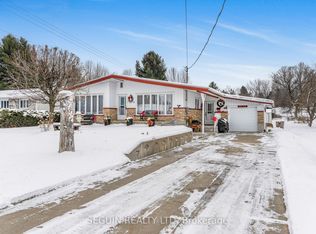 516 Front Rd, East Hawkesbury, ON K6A2T4