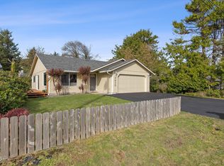 3635 Sea Mist Ave, Depoe Bay, OR 97341