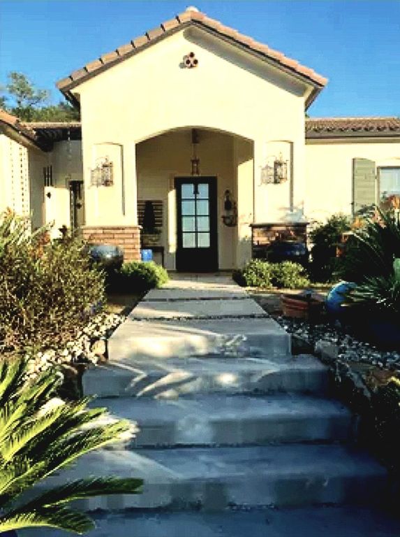 2033 Prado Vista Vista 2